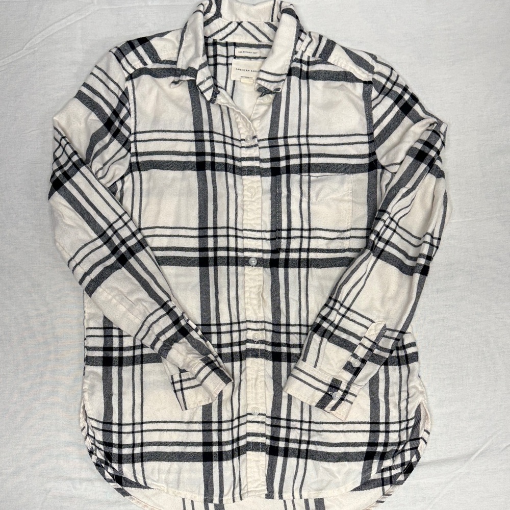 American Eagle Button Down